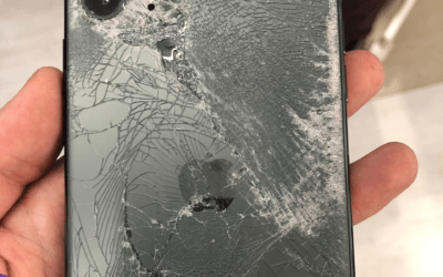 Czy potrzebujesz wymiany tylnego szkła w swoim iPhone’a?